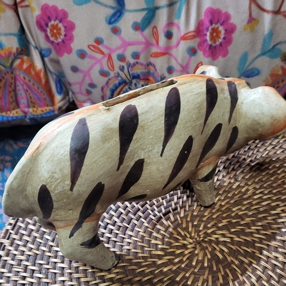 Vintage Hand Painted Artsy Unique Pig Piggy Bank Estate Item Pottery Terracotta - Picture 9 of 10